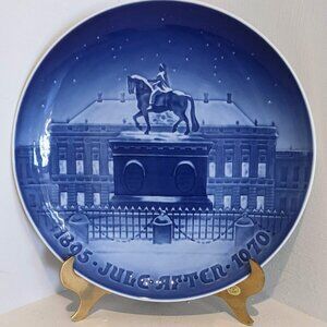 1970 "The Royal Palace" 1895 - Bing and Grondahl - Christmas Plate